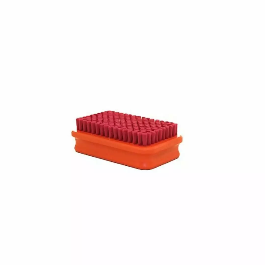 Swix Rectangular Fine Red Nylon Brush - T0190B 1 Swix Rectangular Fine Red Nylon Brush - T0190B